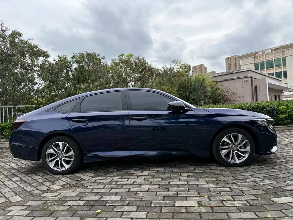 Honda Inspire 2020 — фото 11