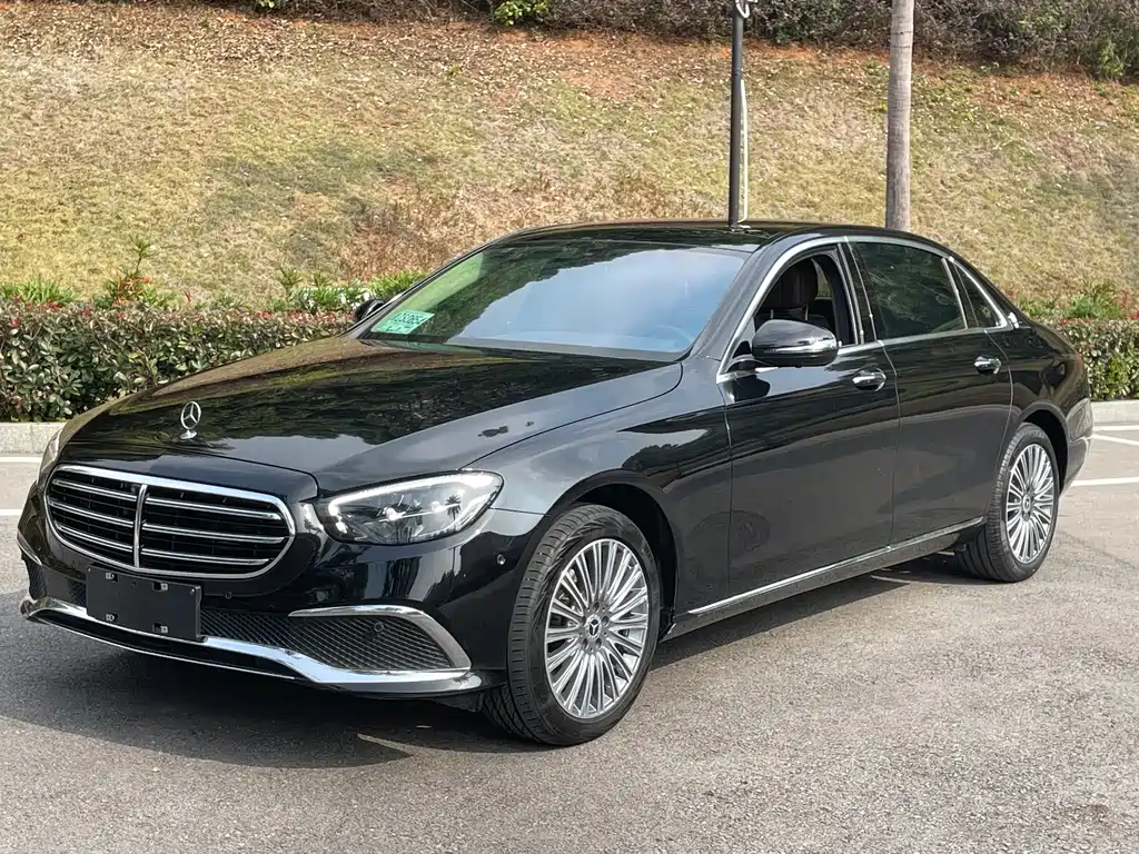 Mercedes-Benz E-Class 2023 — фото 1