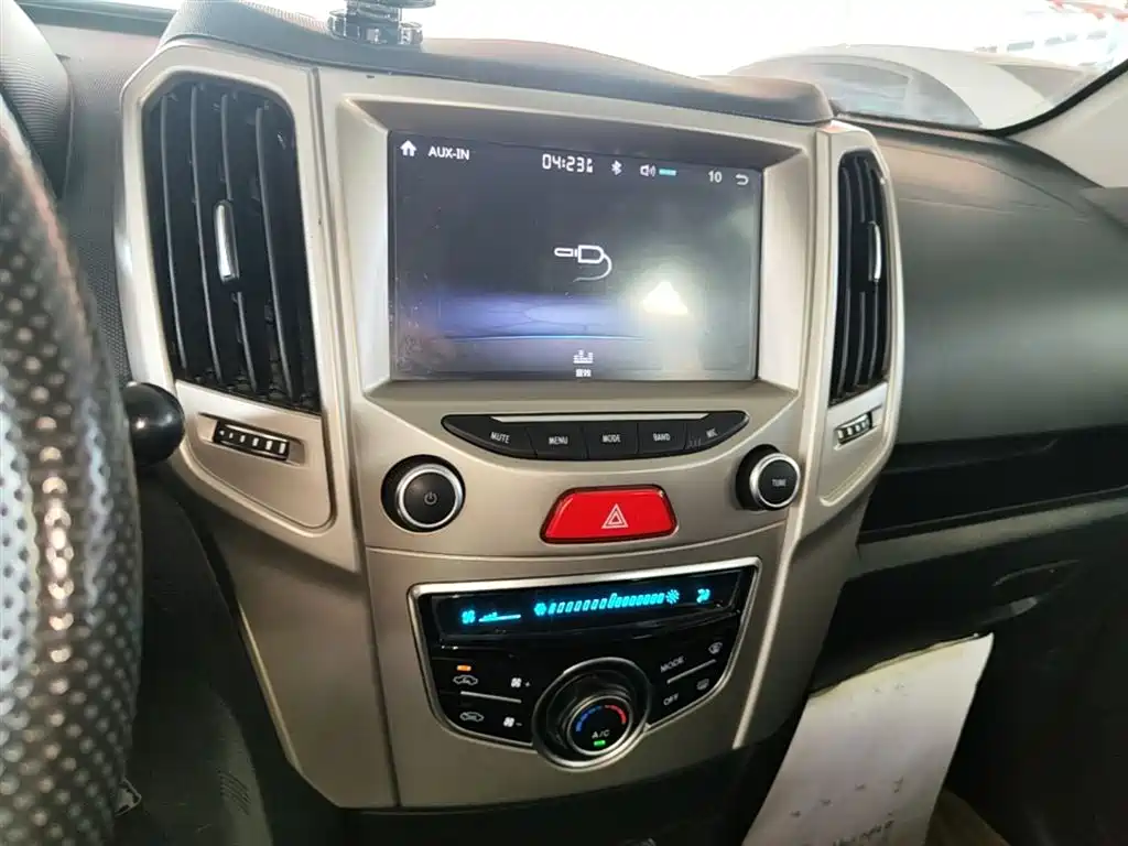 Haval H1 2017 — фото 13