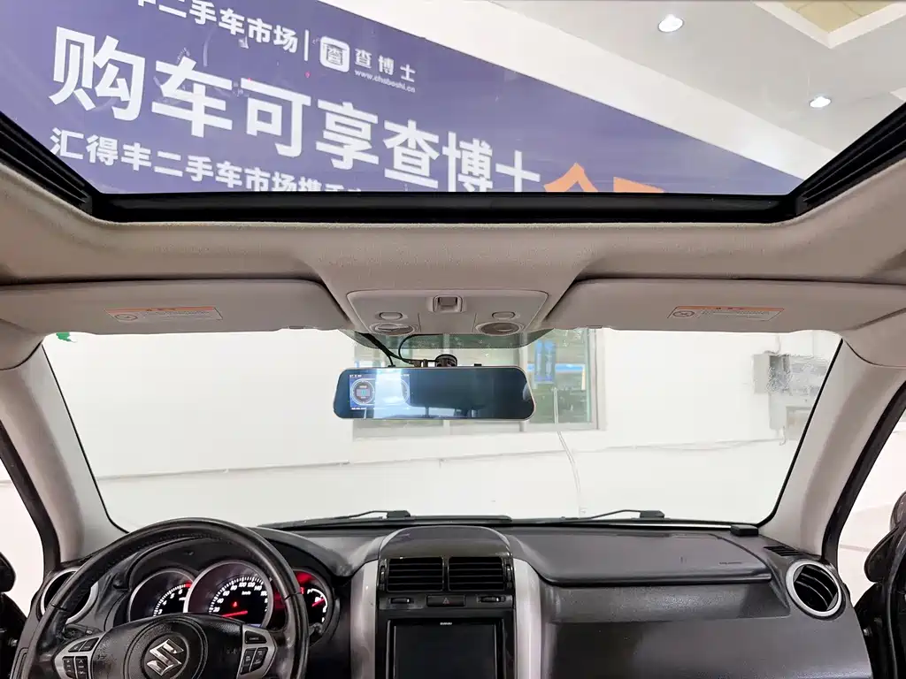Suzuki Grand Vitara 2014 — фото 13