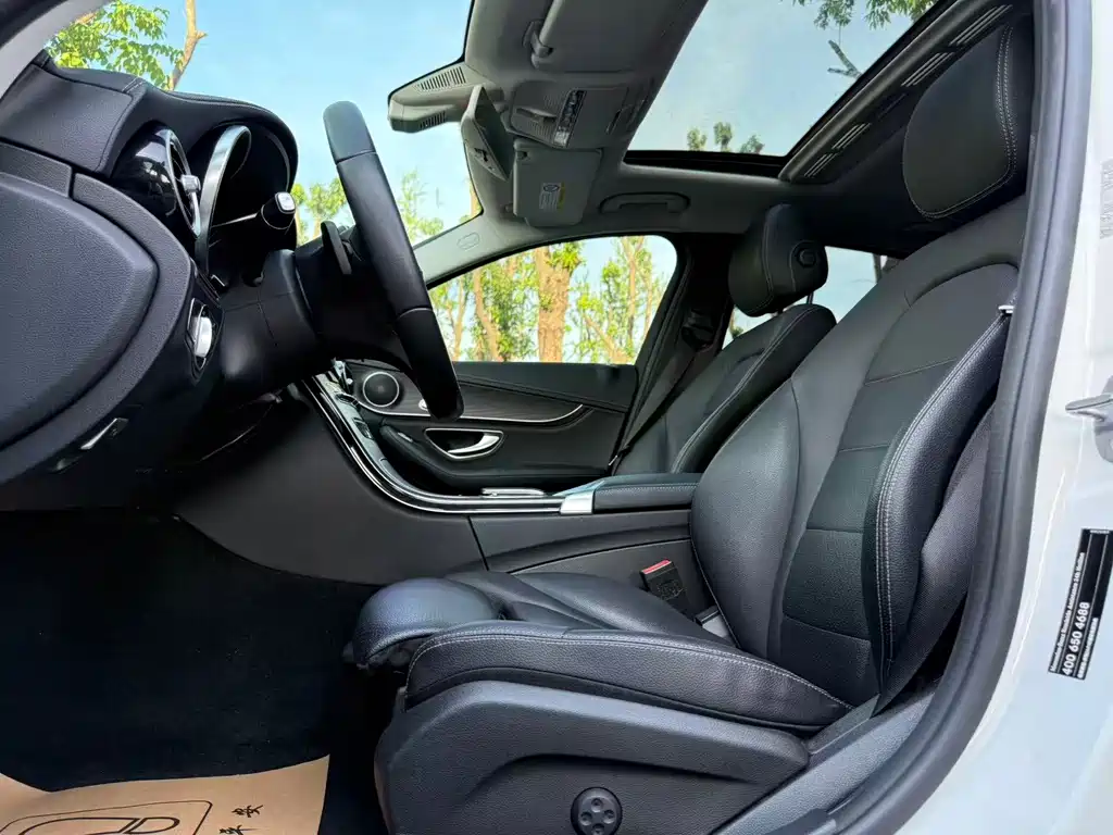 Mercedes-Benz C-Class 2019 — фото 12
