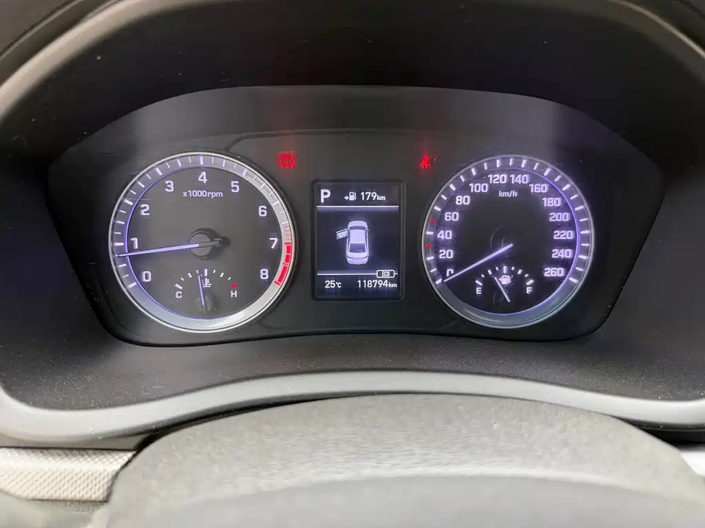 Hyundai Sonata 2017 — фото 11