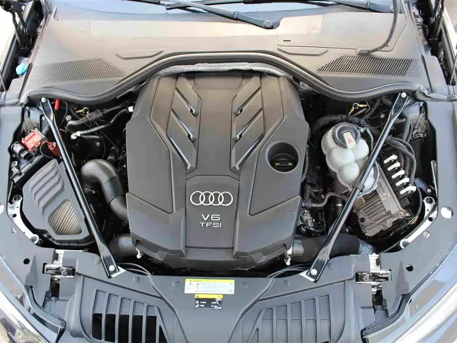 Audi A8 2020 — фото 13