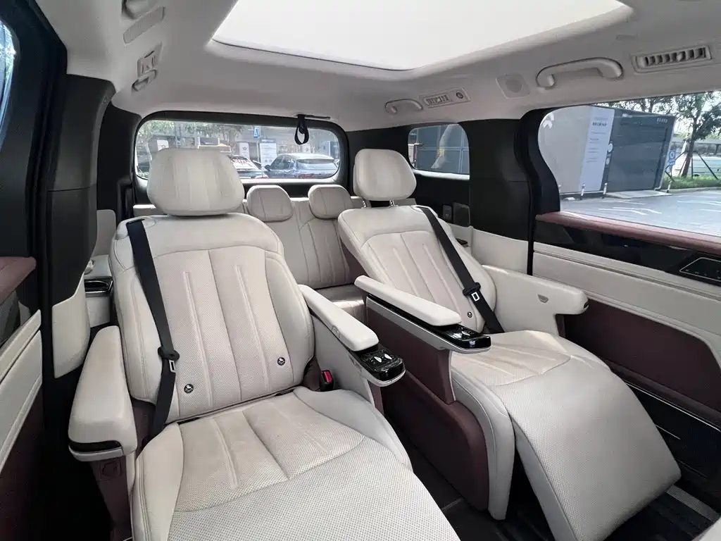 BYD Xia 2025 — фото 21