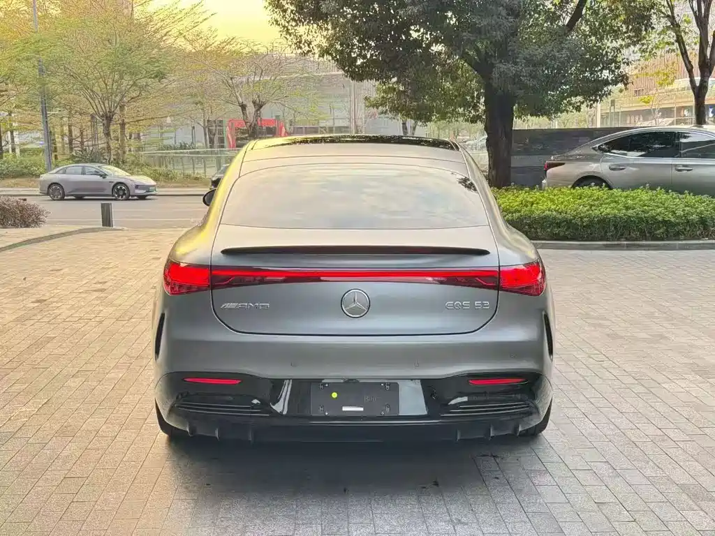 Mercedes-Benz EQS AMG 2025 — фото 6