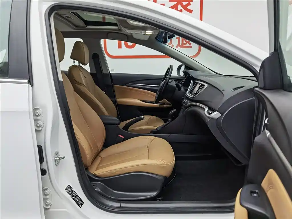 Buick Excelle 2018 — фото 23