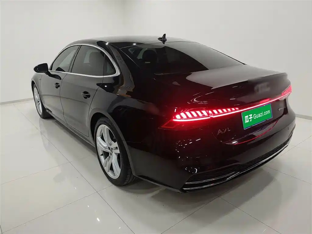 Audi A7L 2023 — фото 5