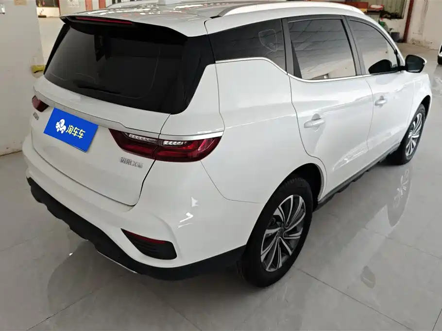 Geely Vision X6 2021