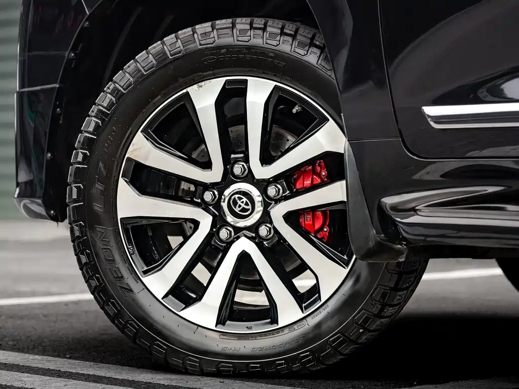 Toyota Land Cruiser 2019 — фото 5