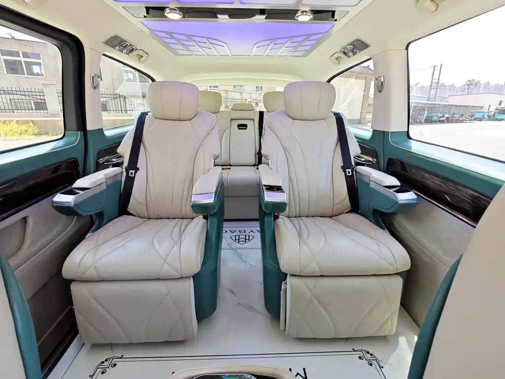 Mercedes-Benz Vito 2023 — фото 10