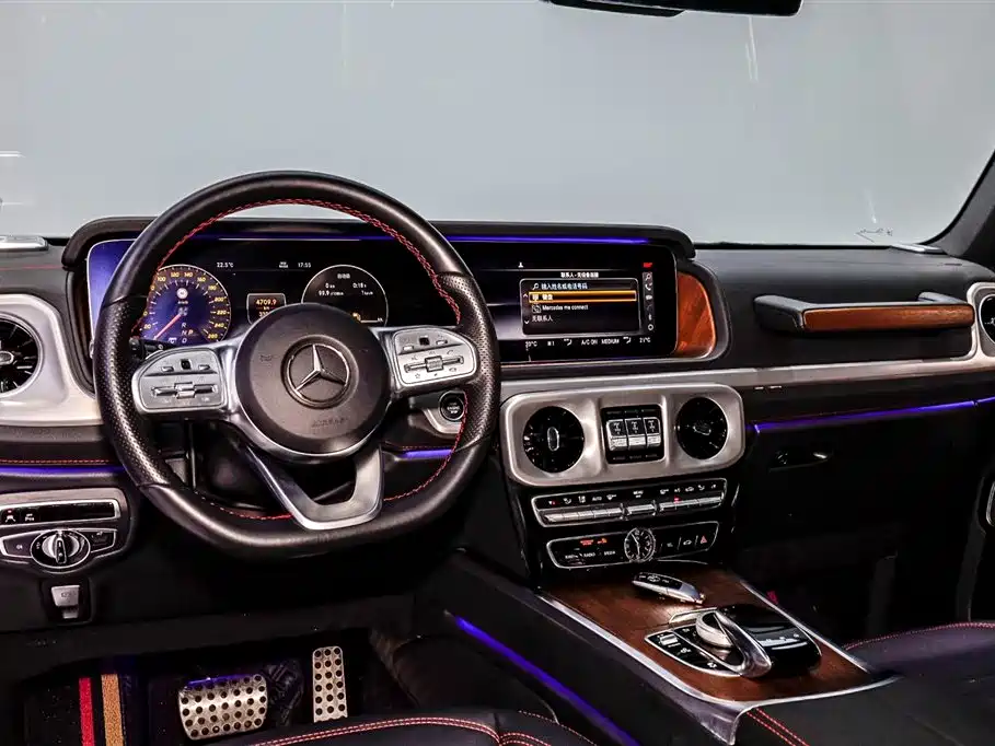 Mercedes-Benz G-Class 2023 — фото 24