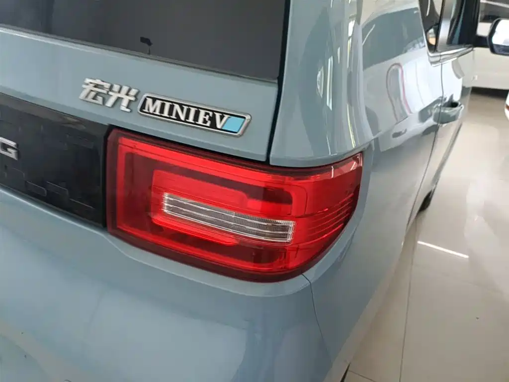 Wuling MINIEV 2021 — фото 8