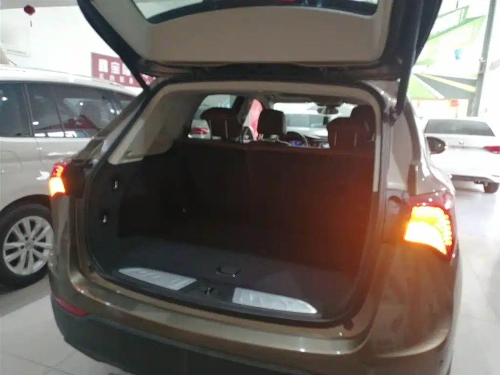 Buick Envision Plus 2019 — фото 19