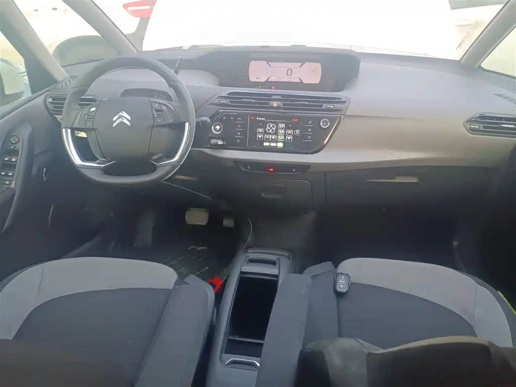 Citroen C4 Picasso 2018 — фото 12