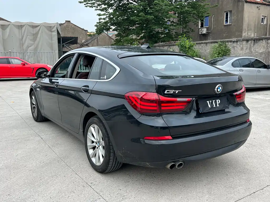 BMW 5 Series GT 2014 — фото 15