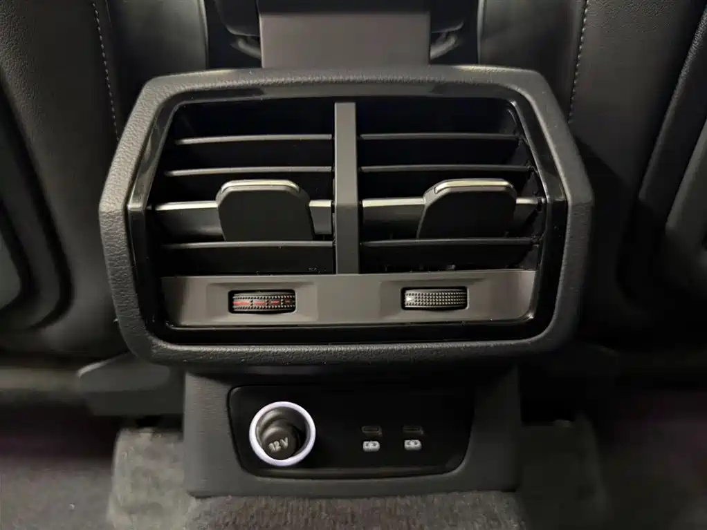 Audi Q3 2023 — фото 19