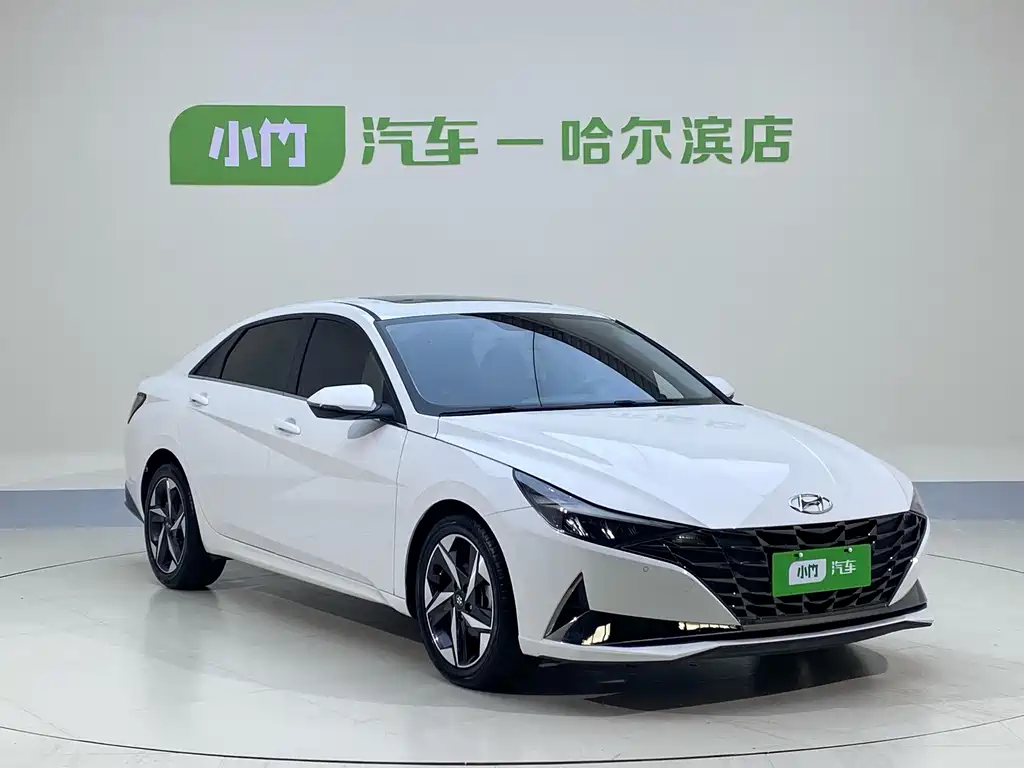 Hyundai Elantra 2023