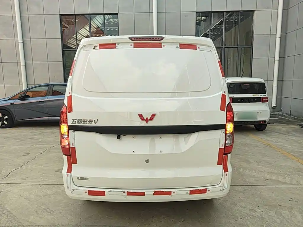 Wuling Hongguang V 2021