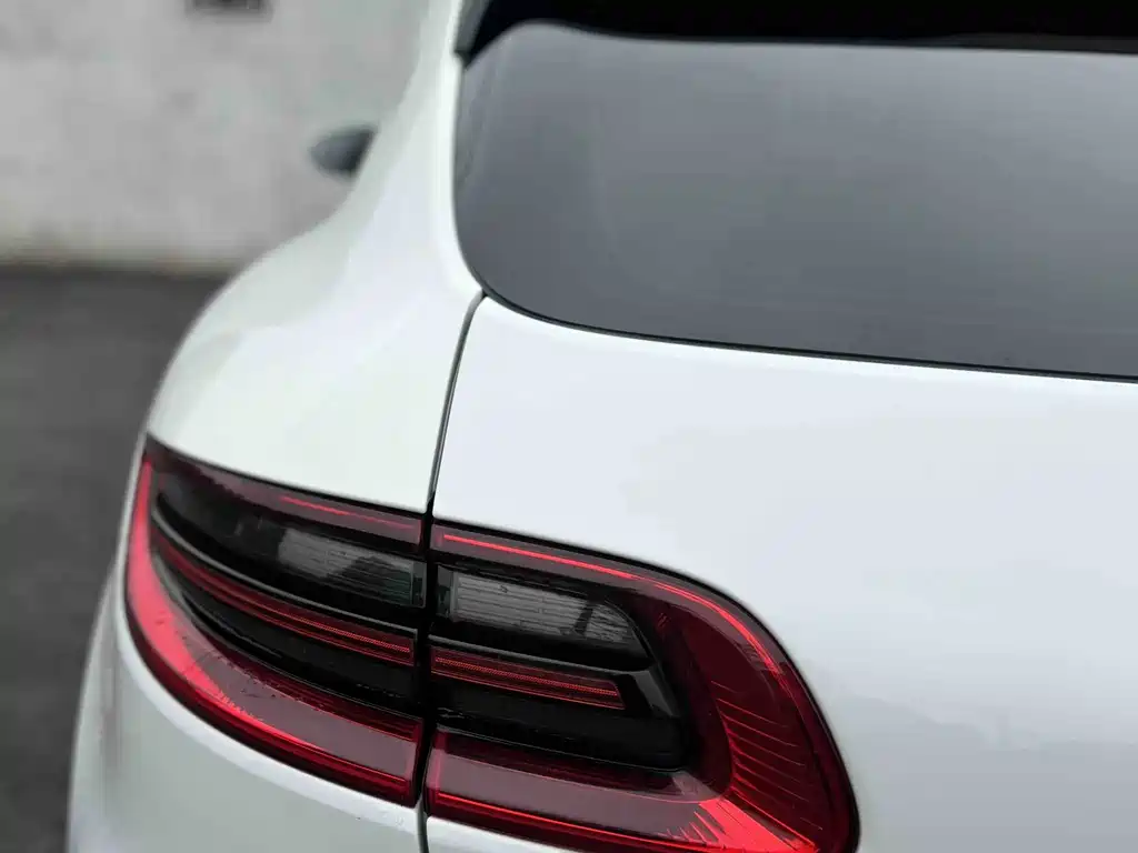 Porsche Macan 2016 — фото 21