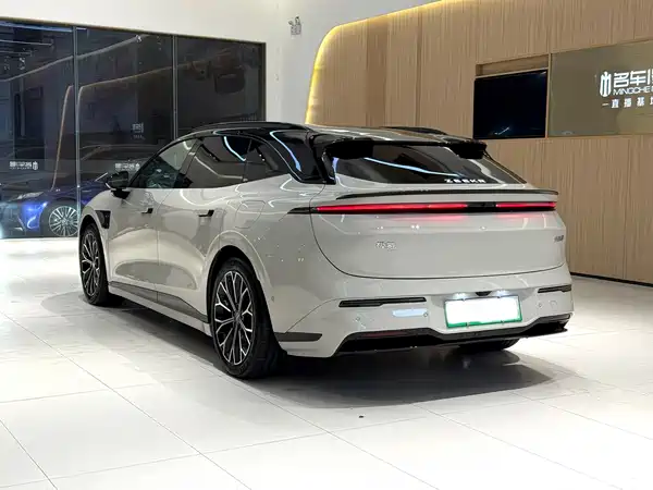 Zeekr 007GT 2025