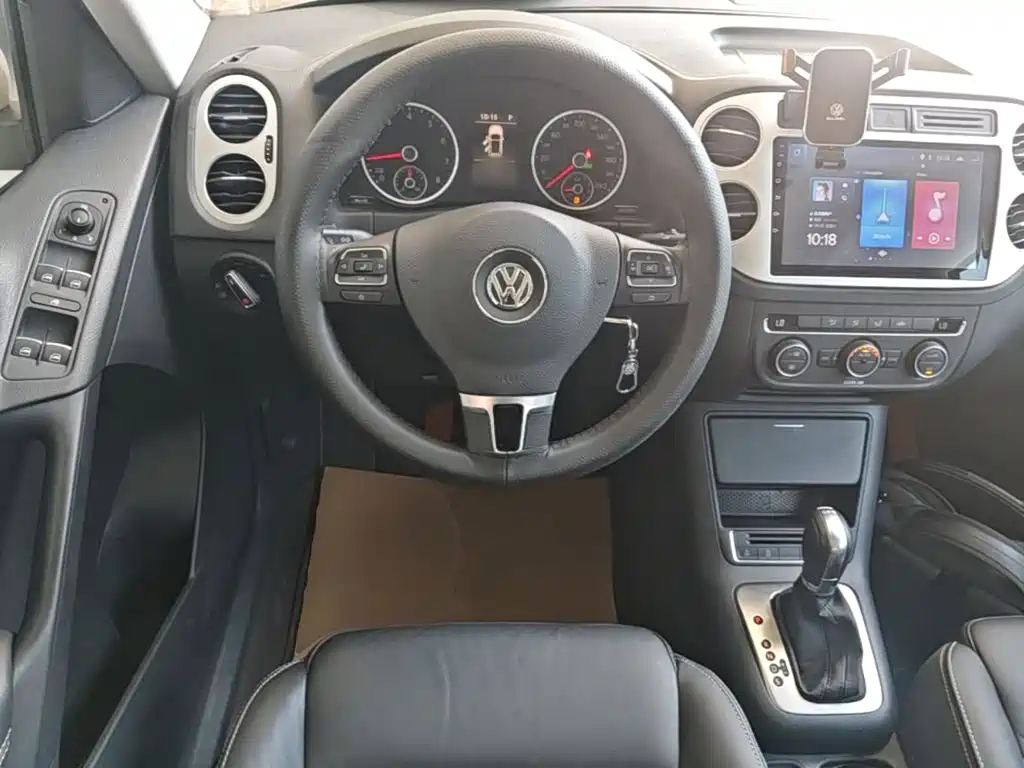 Volkswagen Tiguan 2017 — фото 11