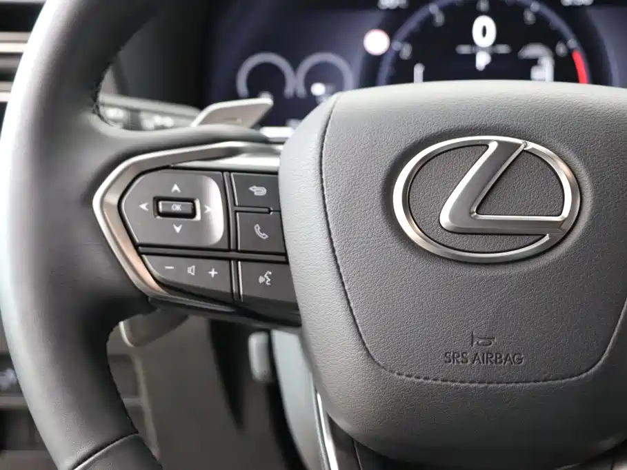 Lexus GX 2025 — фото 16