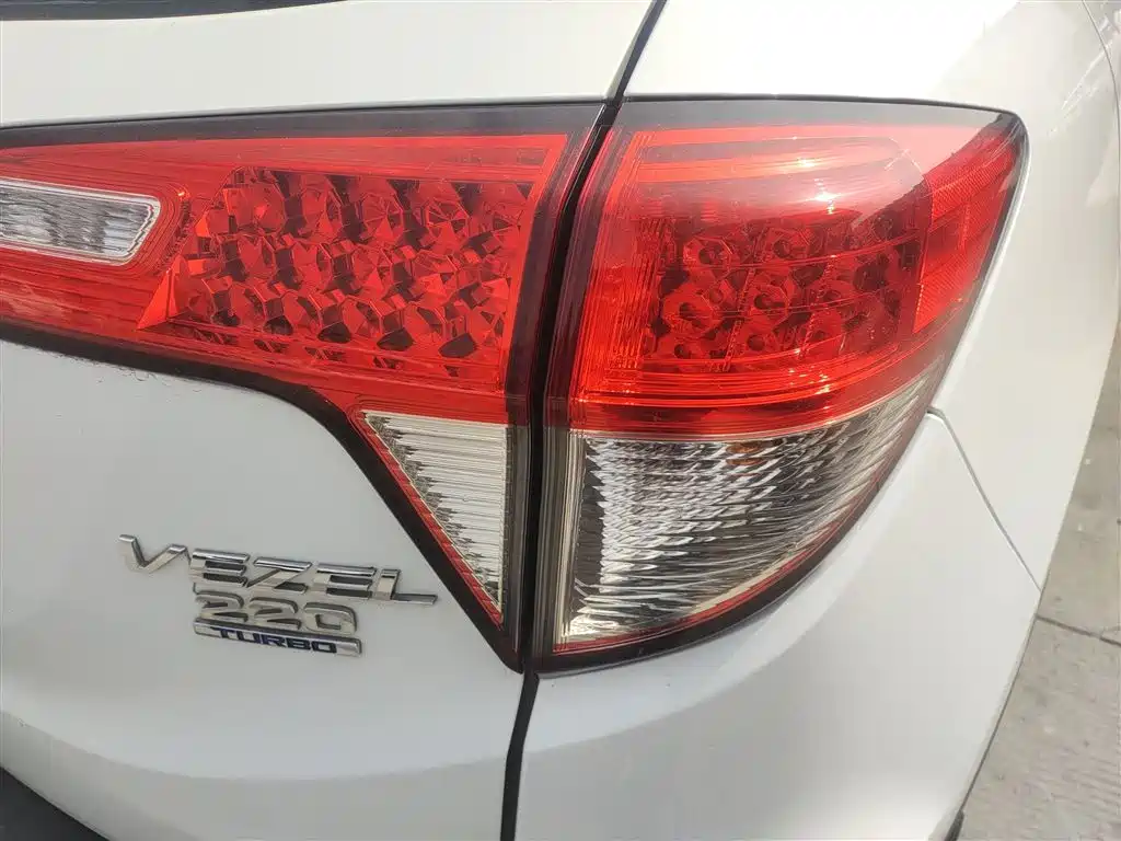Honda Vezel 2019 — фото 8