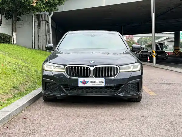BMW 5 Series 2022