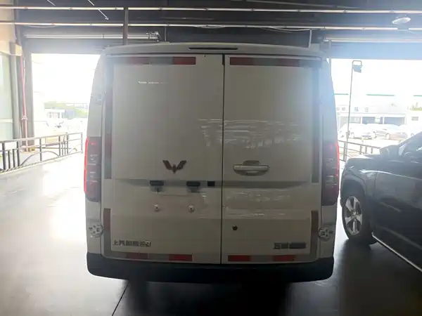 Wuling Yangguang 2024