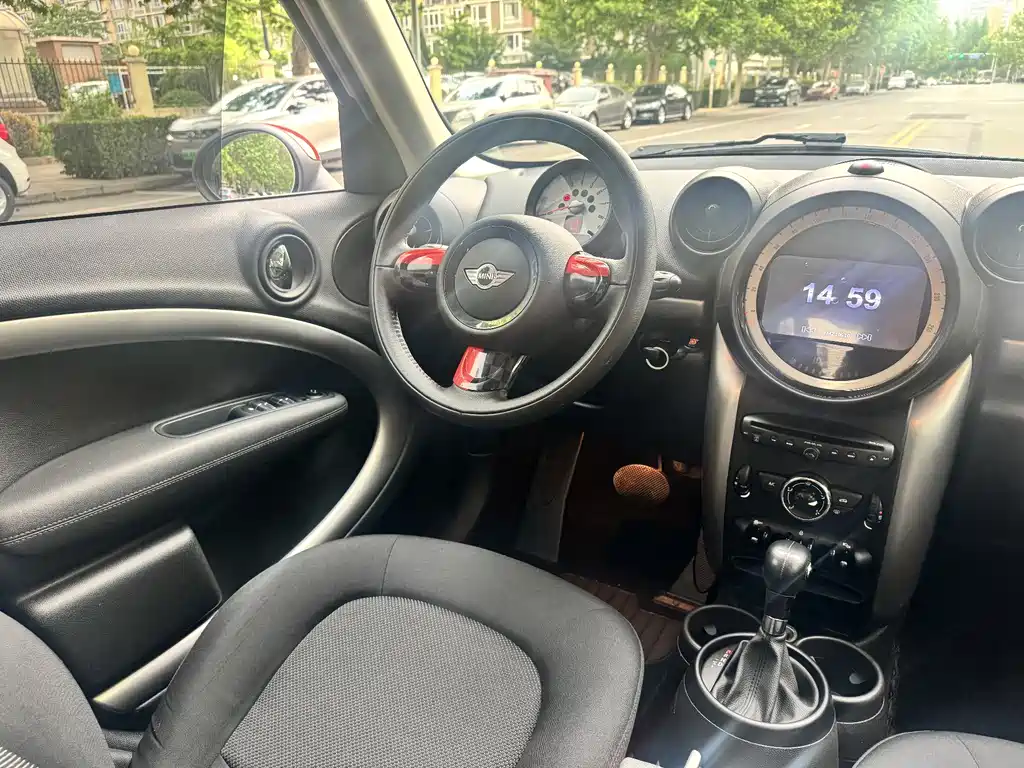 MINI Countryman 2015 — фото 16