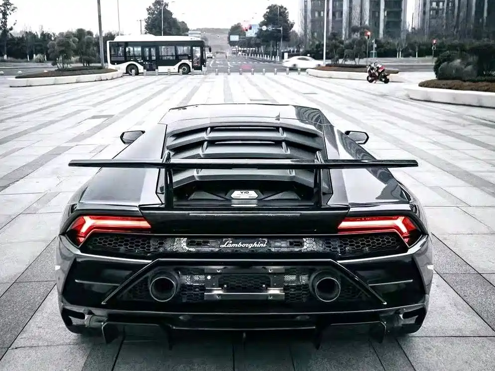 Lamborghini Huracan 2020 — фото 2