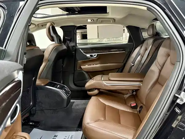 Volvo S90 2018