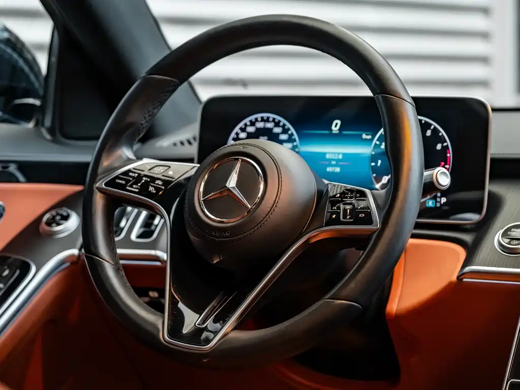 Mercedes-Benz S-Class 2024 — фото 11