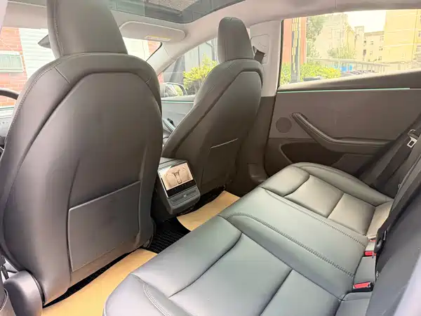 Tesla Model 3 2026
