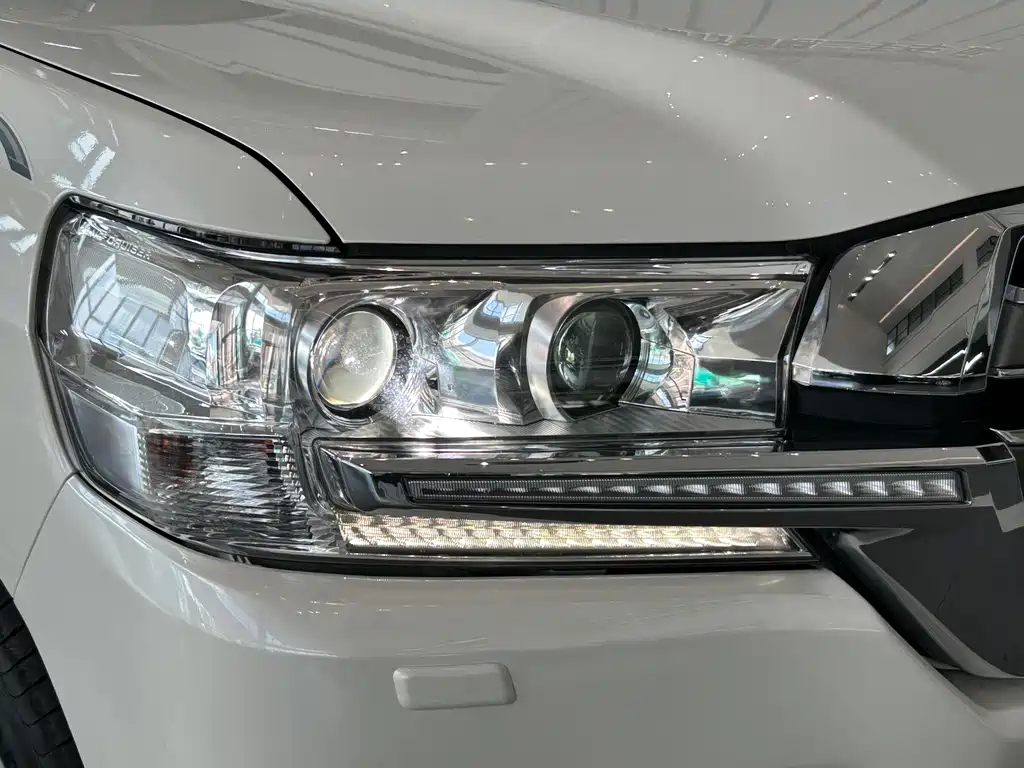Toyota Land Cruiser 2018 — фото 22