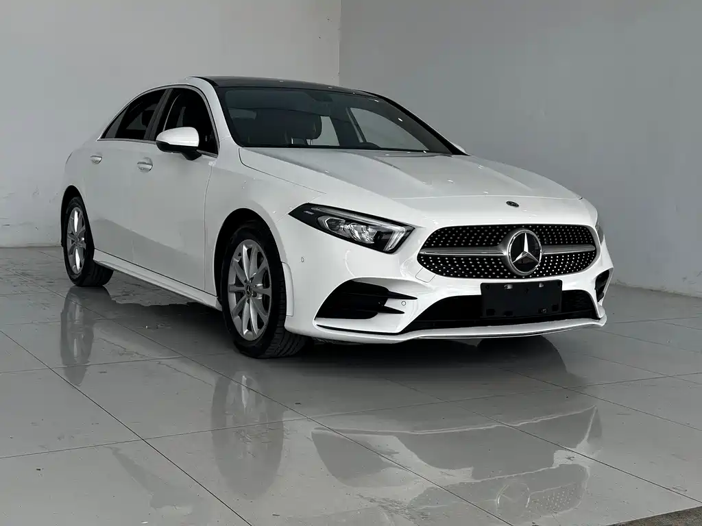 Mercedes-Benz A-Class 2021 — фото 3