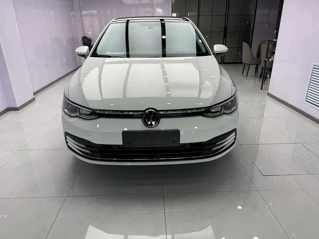 Volkswagen Golf 2023