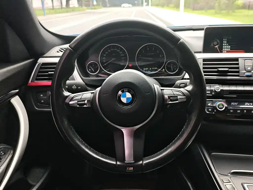 BMW 3 Series GT 2017 — фото 12