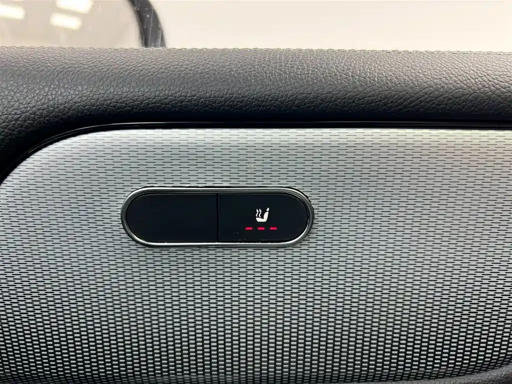 Mercedes-Benz GLB 2021 — фото 20