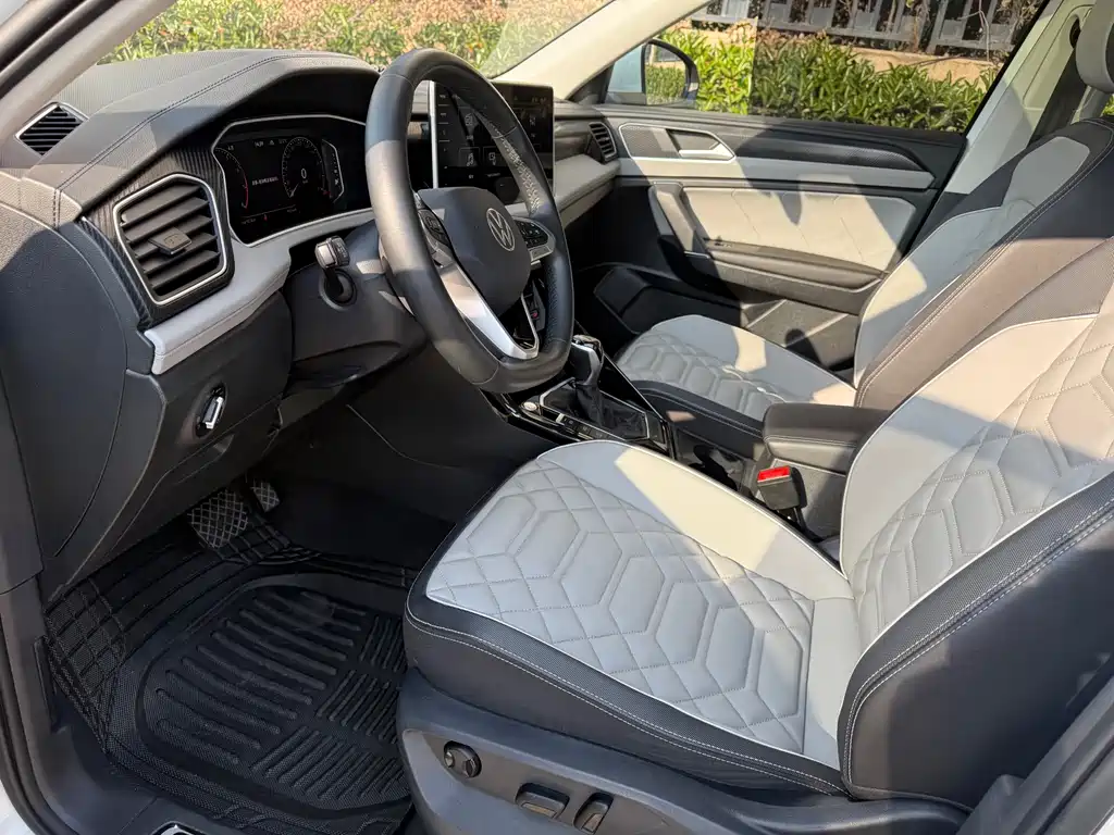 Volkswagen Tayron 2023 — фото 4