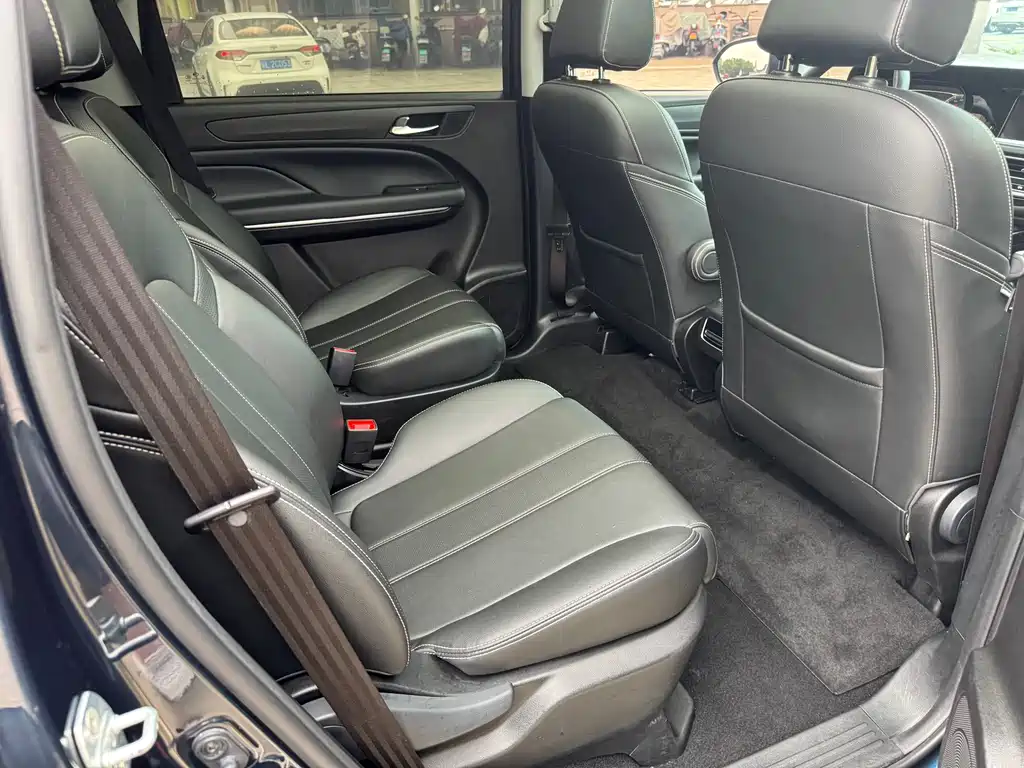 GAC Trumpchi M6 2020 — фото 13