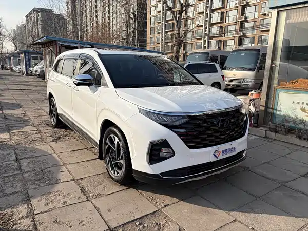Hyundai Custin 2022