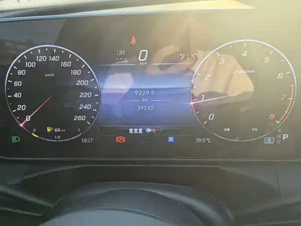 Mercedes-Benz C-Class 2023