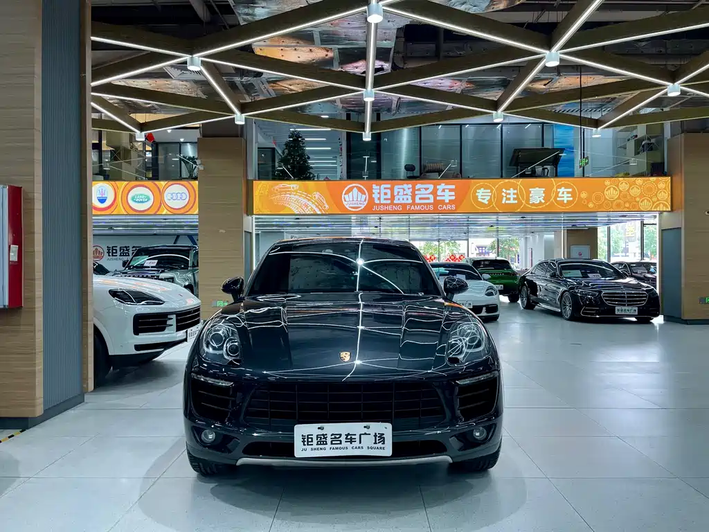 Porsche Macan 2018 — фото 15