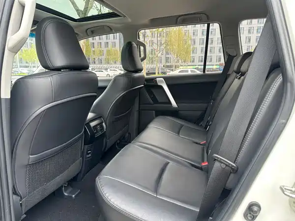 Toyota Prado 2016