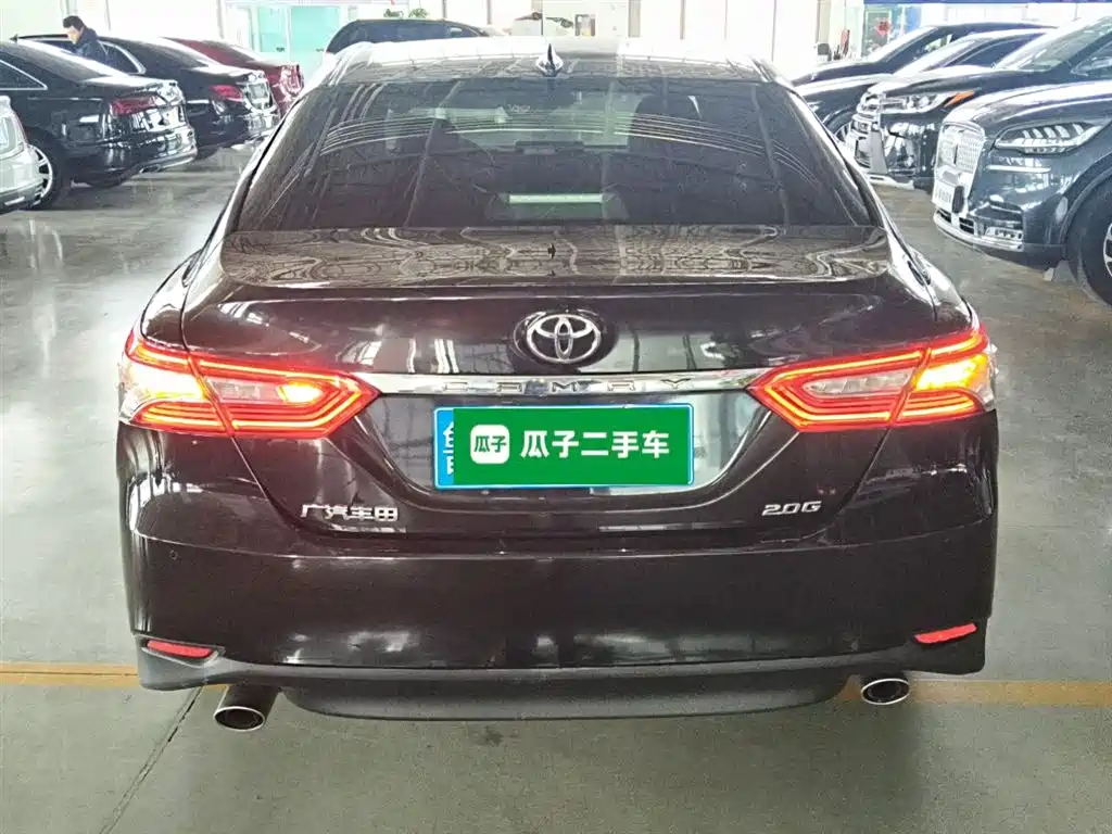 Toyota Camry 2022 — фото 6