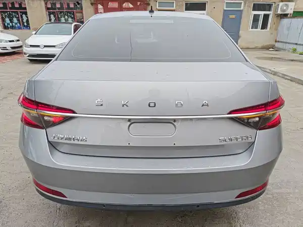 Skoda Superb 2020
