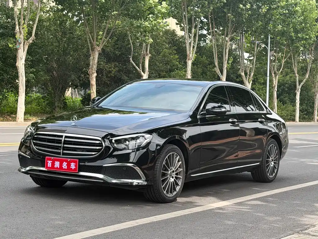 Mercedes-Benz E-Class 2023 — фото 3