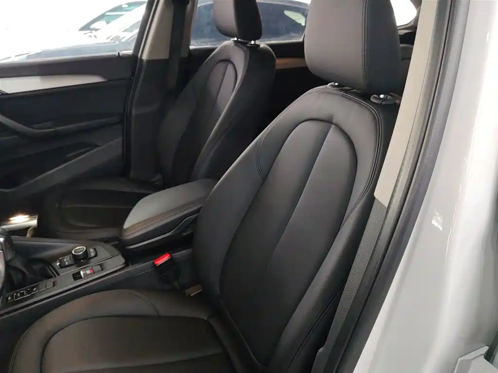 BMW X1 2017 — фото 15