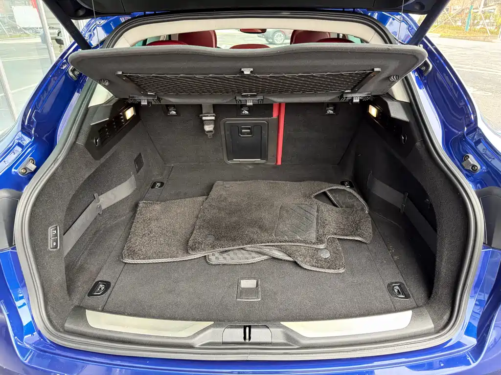 Maserati Levante 2018 — фото 15